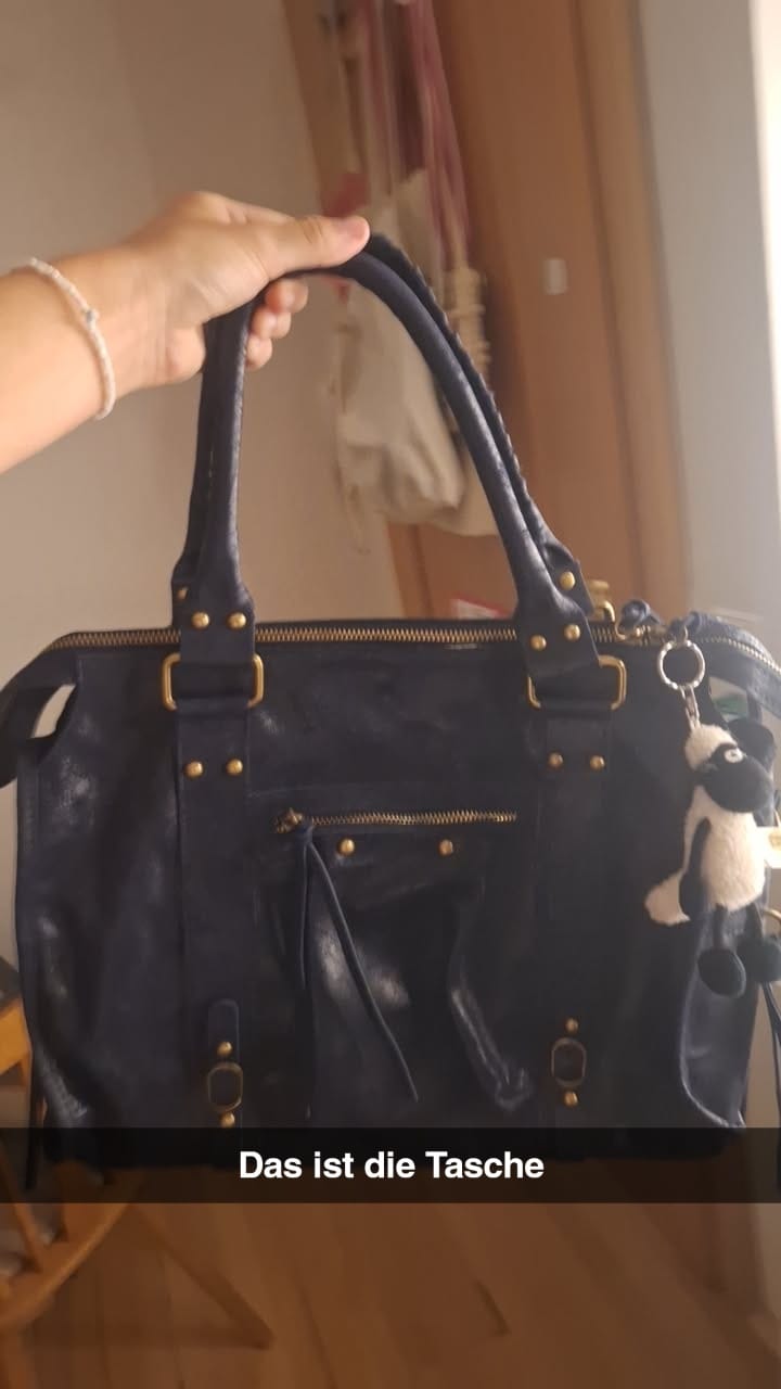Customer photo review of It girl bag navy