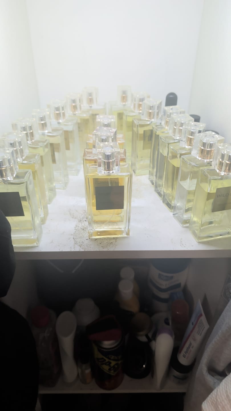 Customer photo review of X5 100ml Perfume Bundle
