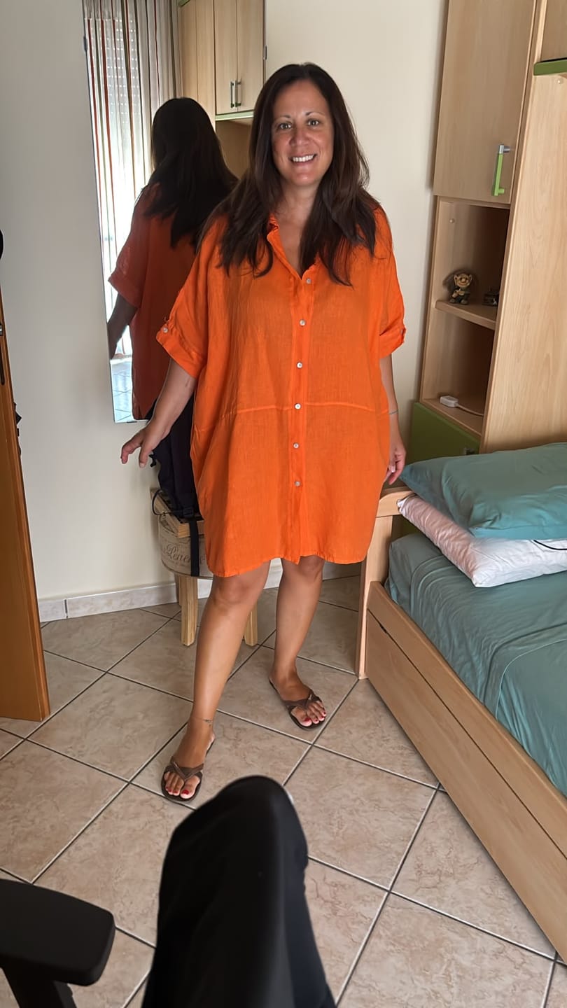 Customer photo review of VESTITO LINDA ARANCIONE
