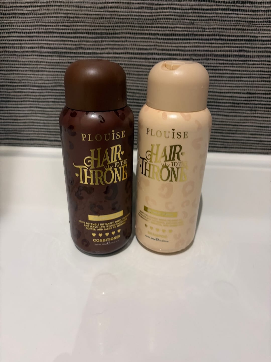 Customer photo review of Cheetah Claim To Tame Hair Care Set