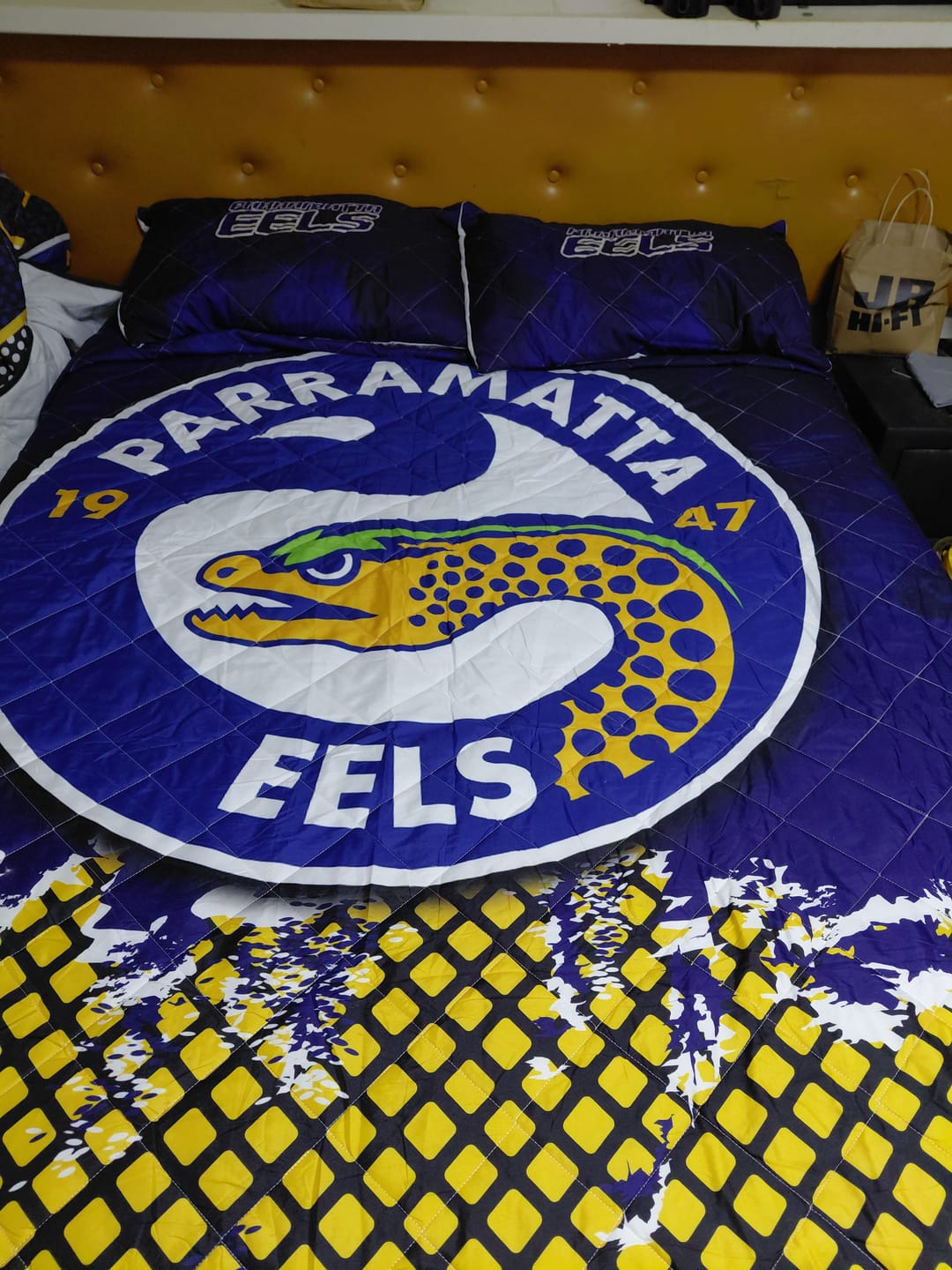 Customer photo review of Parramatta Eels Quilt Bed Set Net Pattern Grunge Style - NRL LT10