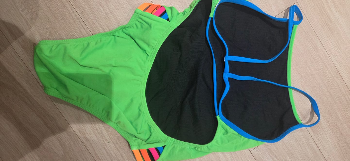 Customer photo review of ZAMBIA ONE PIECE || Splice|Cancun