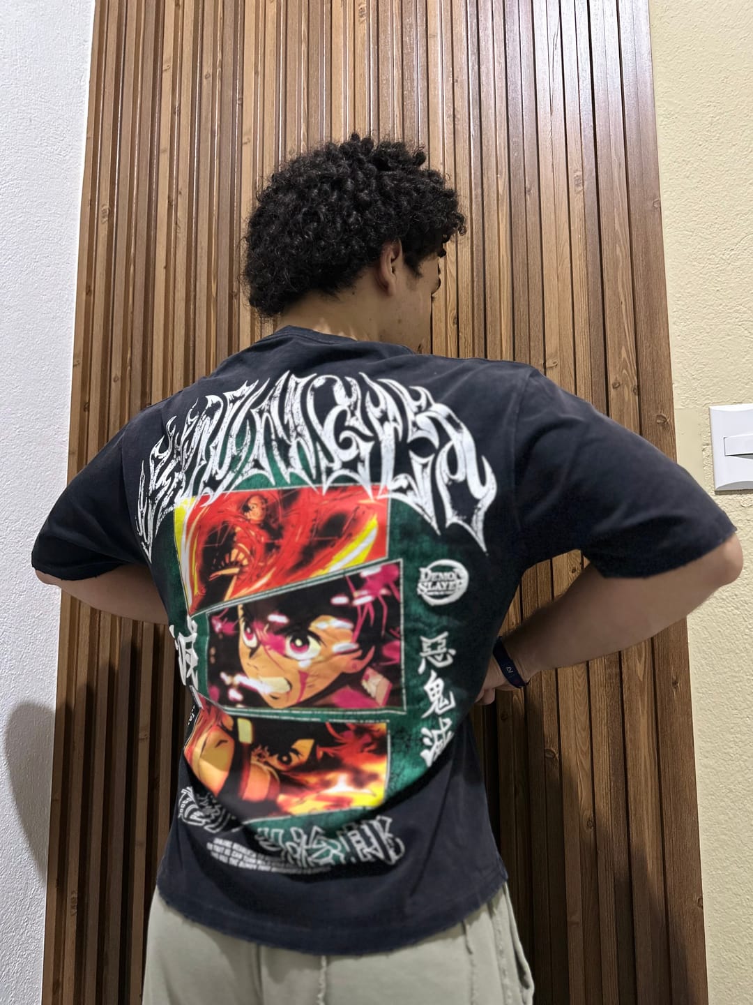 Customer photo review of 4297 - Demon Slayer: Kimetsu no Yaiba - Anime Tees