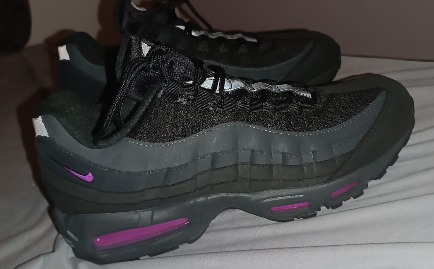Customer photo review of Nike Air Max 95 OG Big Bubble Black Vivid Purple