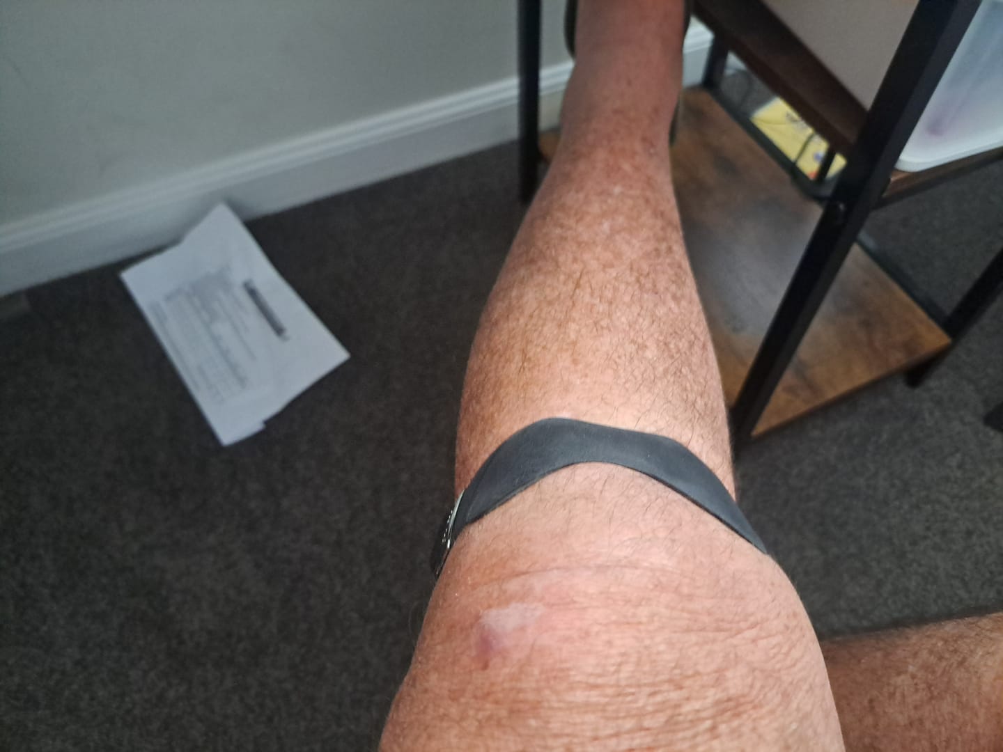 Customer photo review of Nayori Precision Strap – Knee Support That Moves With You