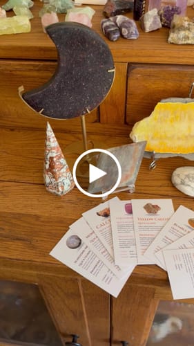Customer video review of Kiki Crystal Five Elements Energy Mystery Box