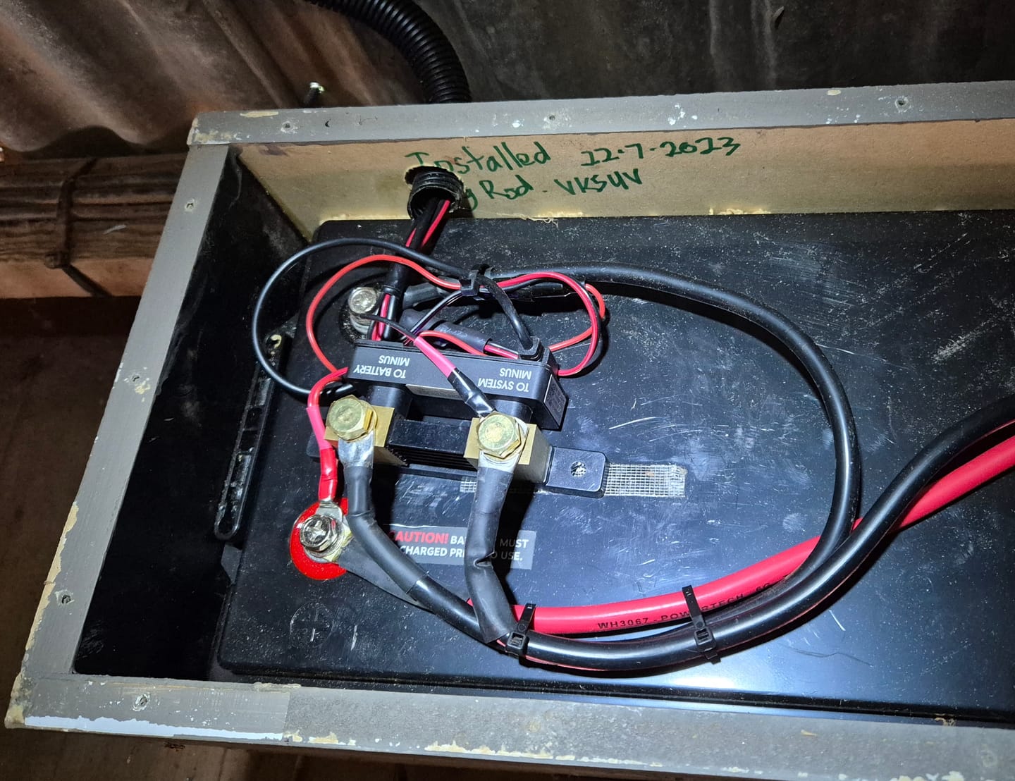 Customer photo review of Victron Temperature sensor QUA/PMP/Venus GX (ASS000001000)