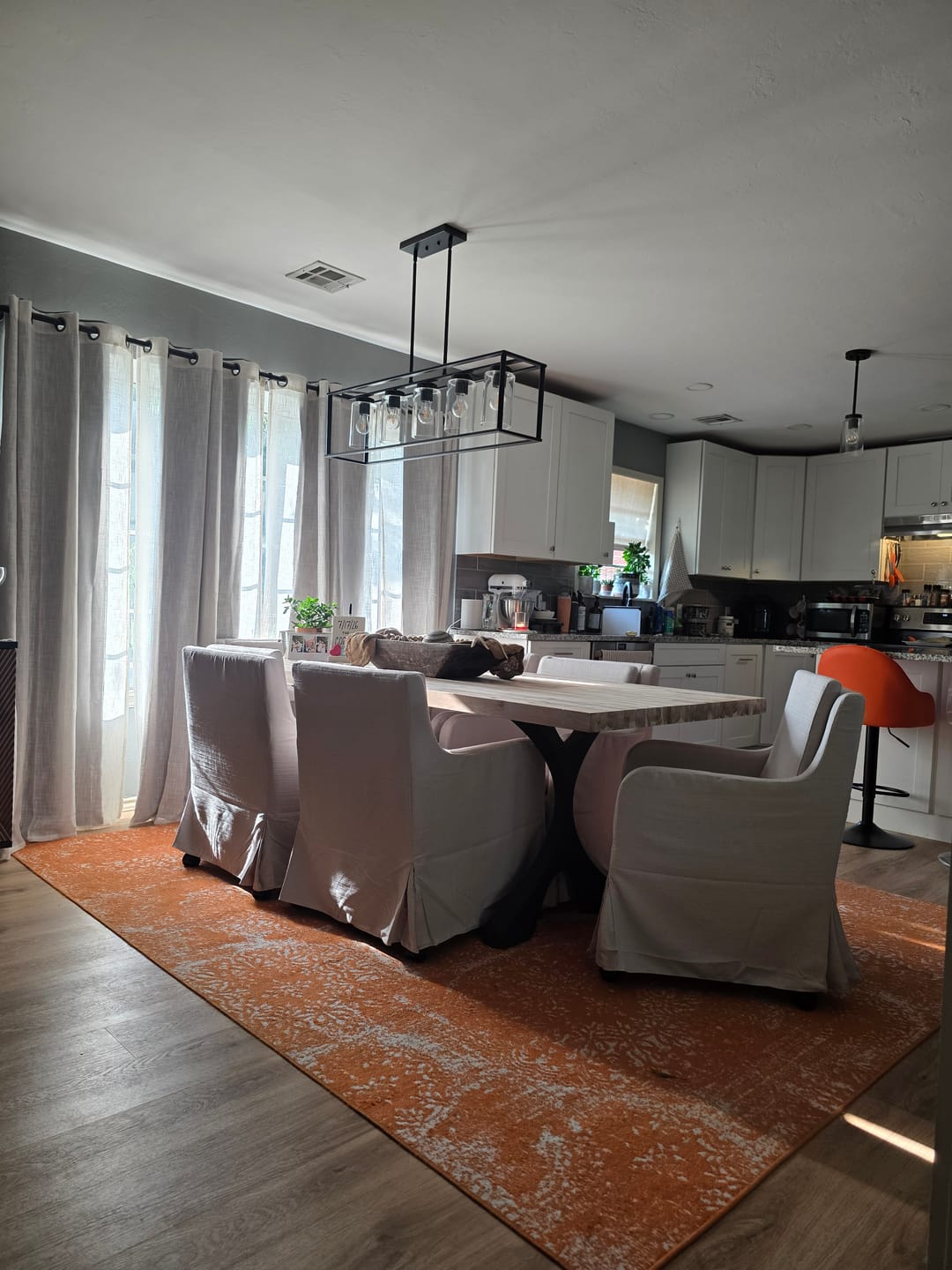 Customer photo review of Metal Table Legs 417 Xavier 28" H Made for DIY Builders