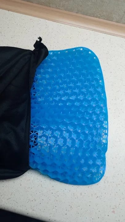 Customer photo review of Cojín de gel viscoelástico con forma de panal