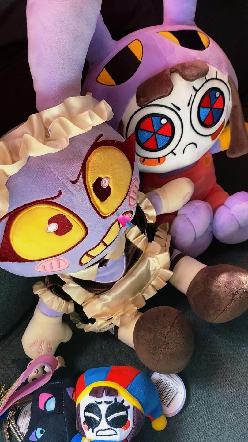 Customer photo review of Jax-Suit Pomni Plush