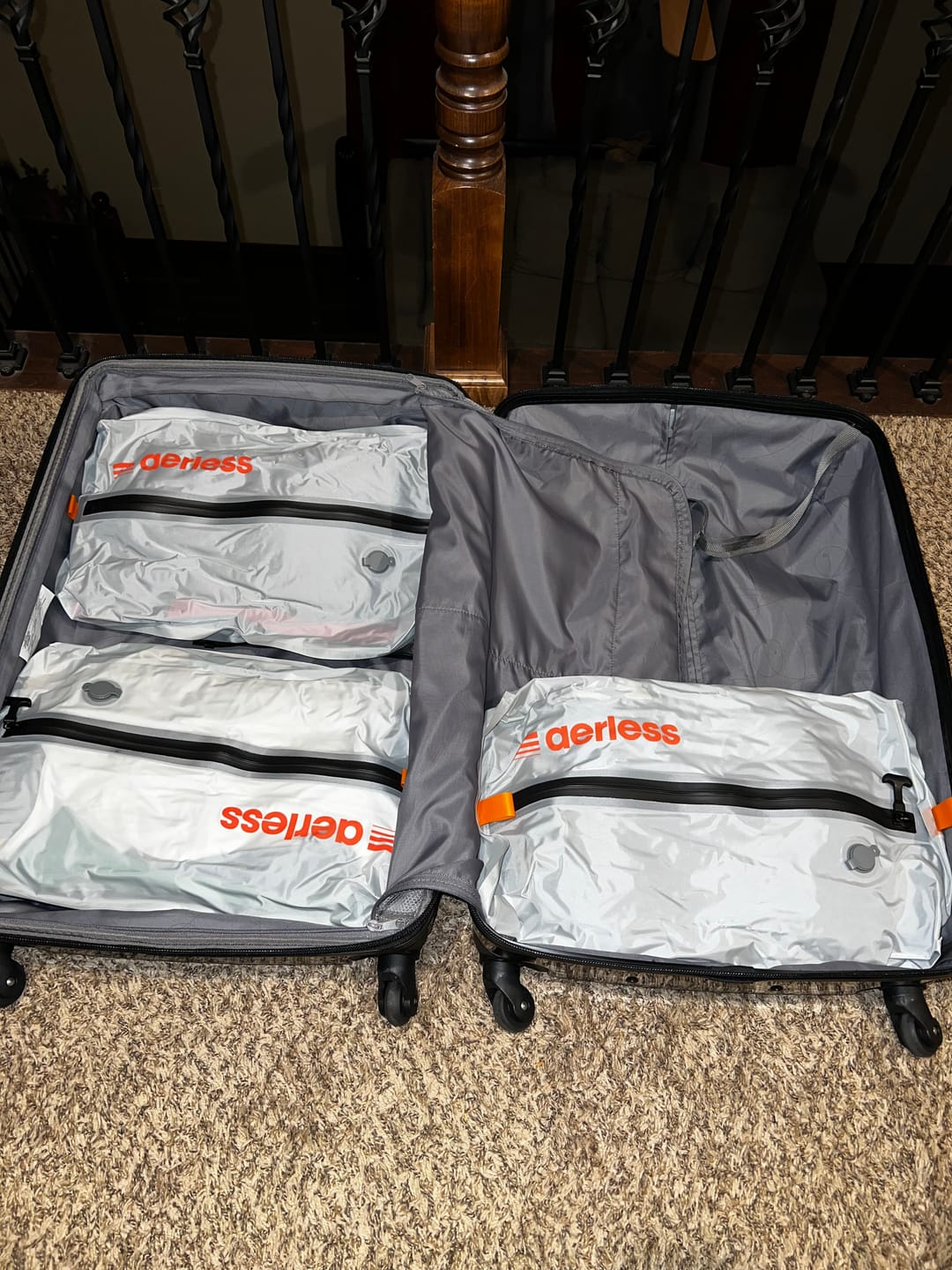 Customer photo review of Aerless™ Luggage Tag