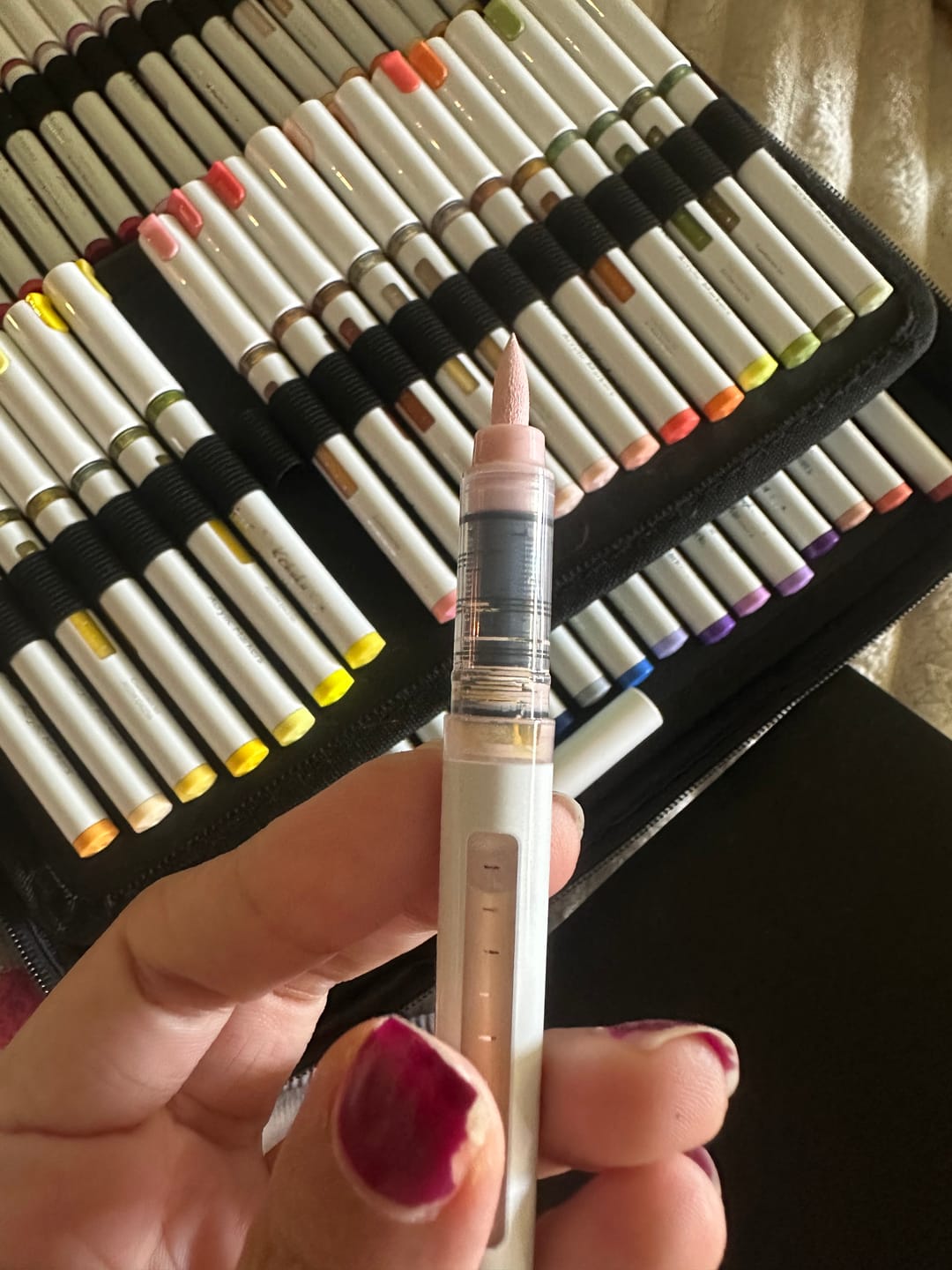 Customer photo review of Ohuhu Kahuku Series Direct-ink Acrylic Paint Markers