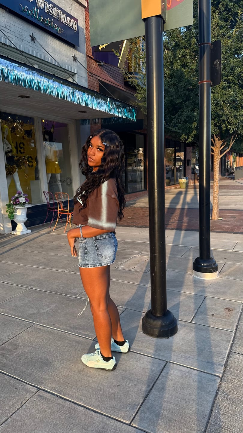Customer photo review of Aelfric Eden Boxy Washed Tee