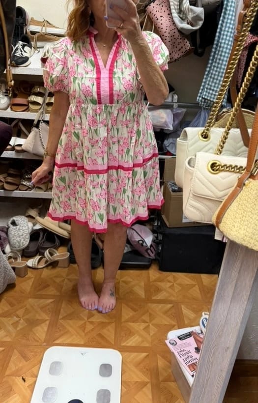 Customer photo review of Women Y2K Babydoll Mini Dresses V Neck Puff Sleeve Short Dress Beach Sundress