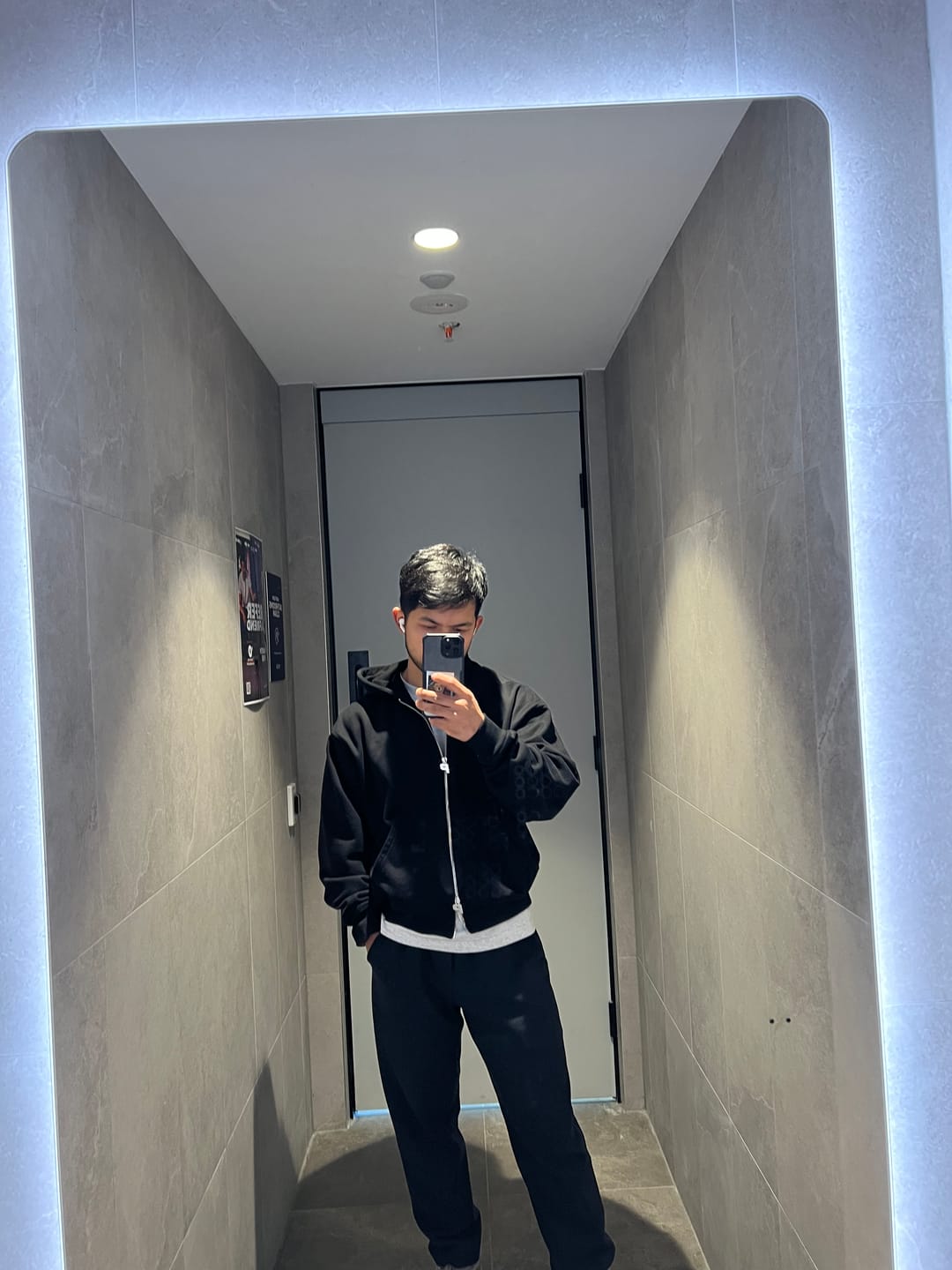 Customer photo review of Luxury Zip Hood - Black