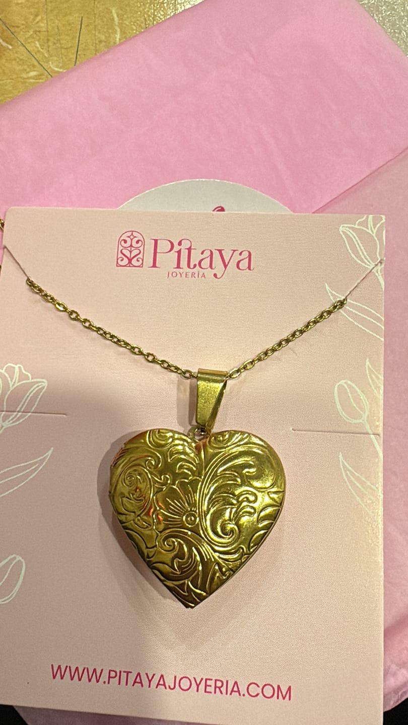 Customer photo review of Relicario Heart Gold Personalizado Foto a Color