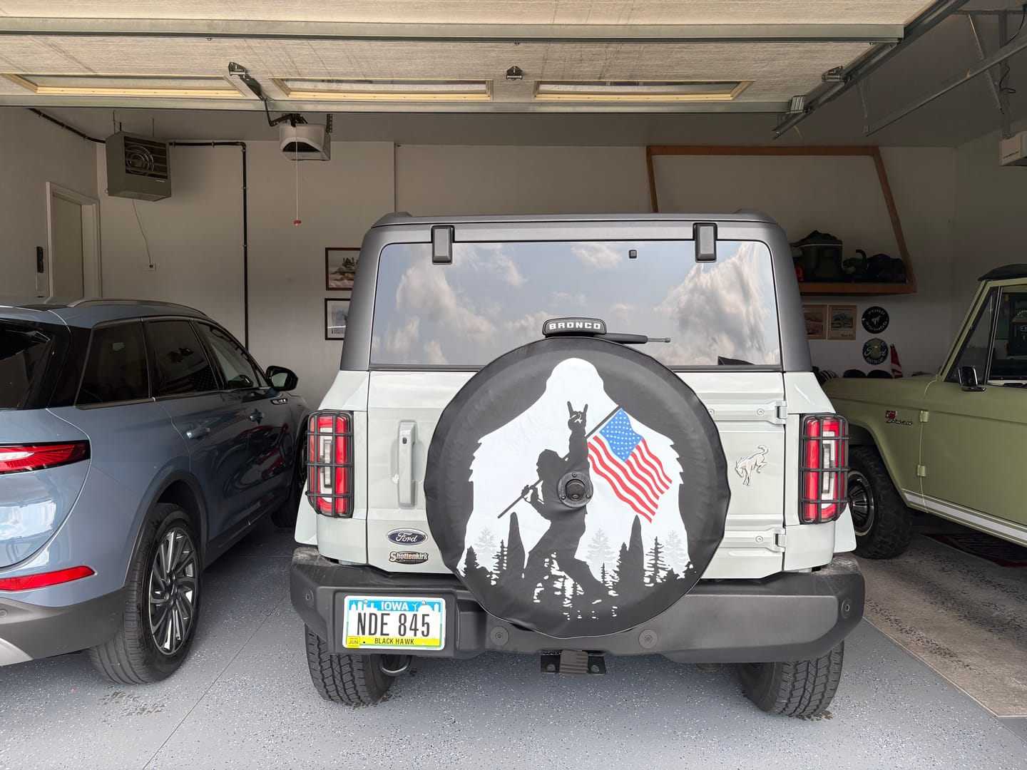 Customer photo review of Patriotic Bigfoot Tire Cover