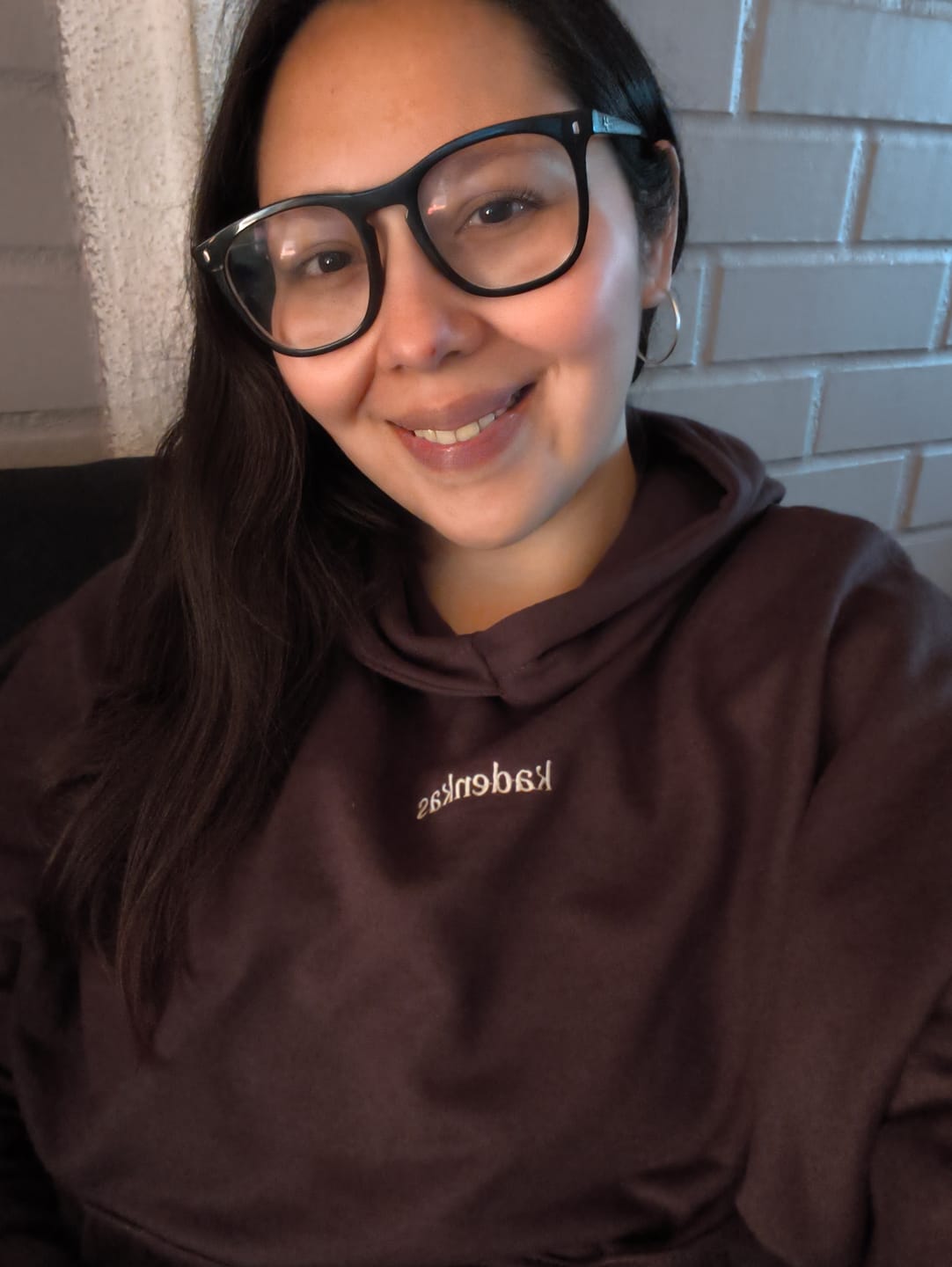 Customer photo review of (PRE-VENTA) POLERÓN HOODIE CAFÉ - OVERSIZE CON GORRO LOGO BORDADO