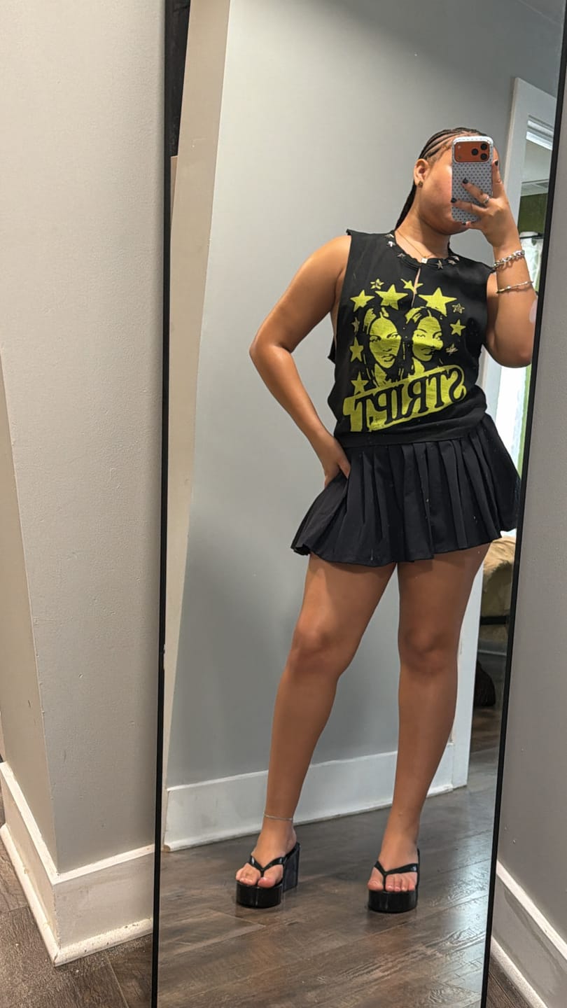 Customer photo review of GLAMOUR GIRLZ CUT-OFF