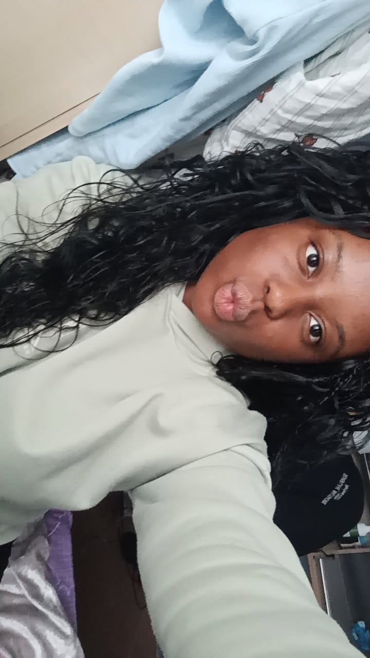Customer photo review of Silky Straight Bulk Hair Extensions for Braiding