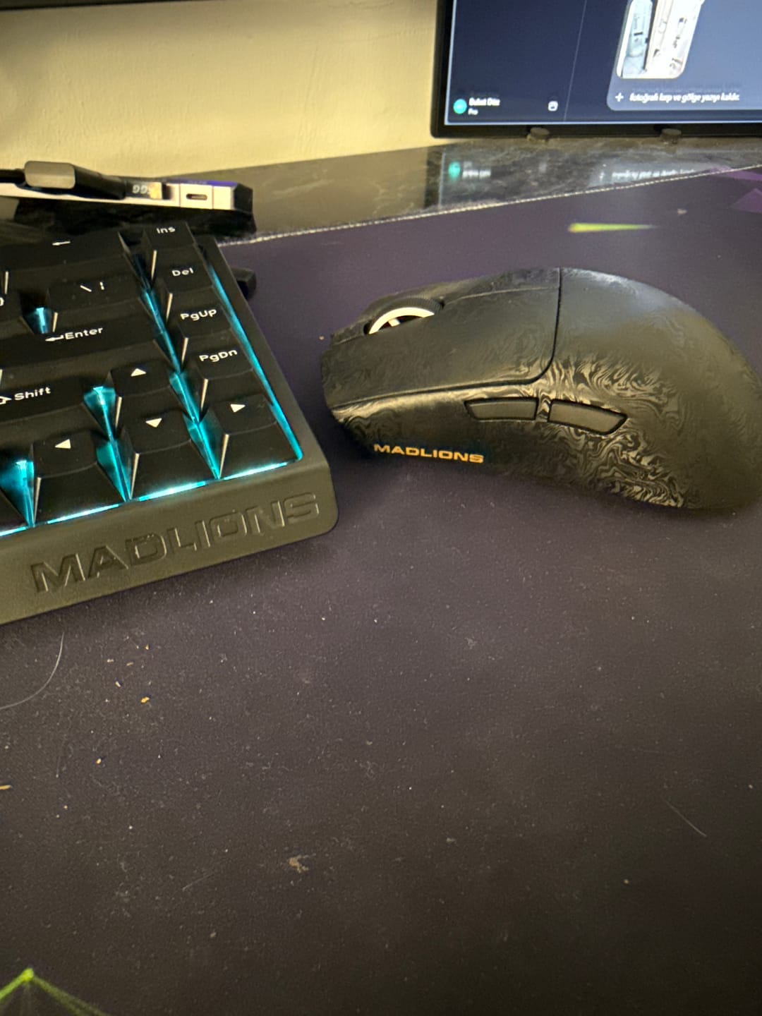 Customer photo review of FGG Madlions M3 Wireless Mouse