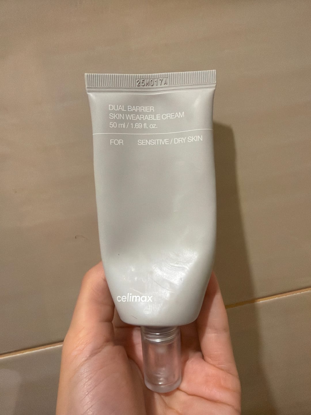 Customer photo review of Aizsargbarjeru nodrošinošs krēms ar keramīdu kompleksu Celimax Dual Barrier Skin Wearable Cream