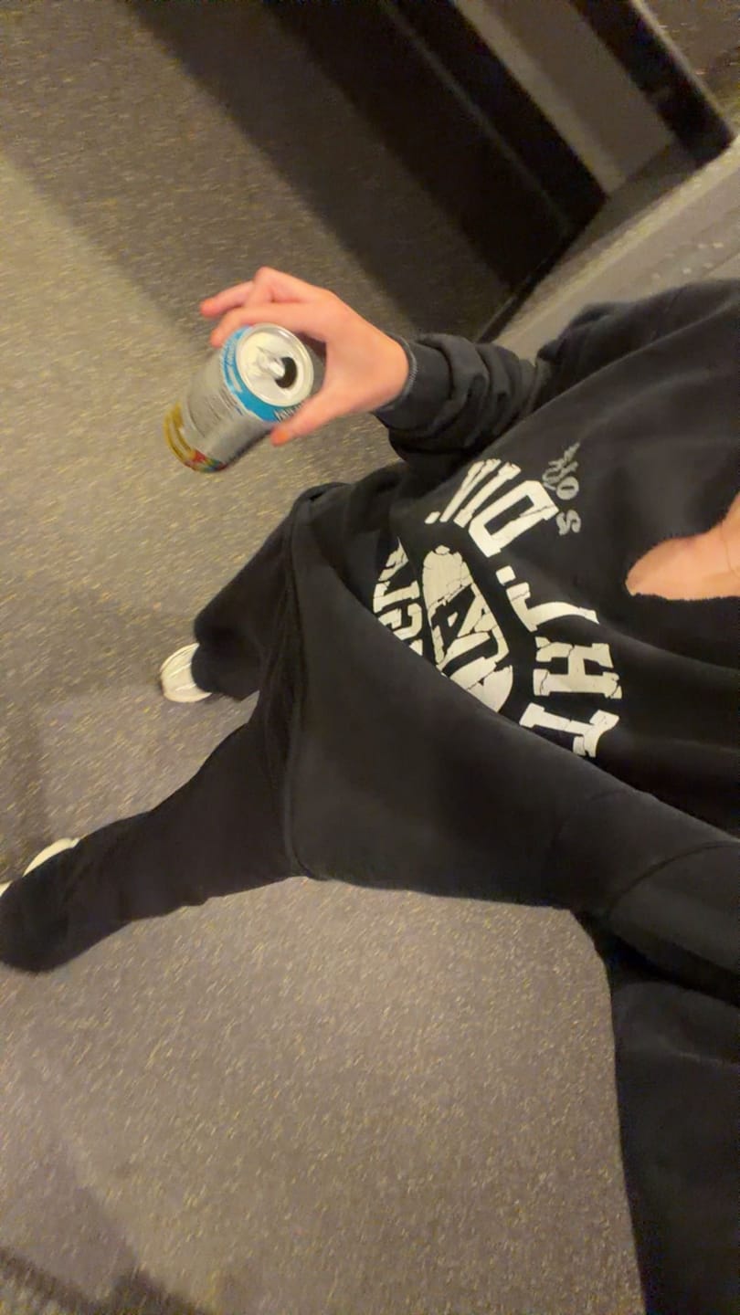 Customer photo review of 8098 - Golden Era Pump Cover Crewneck