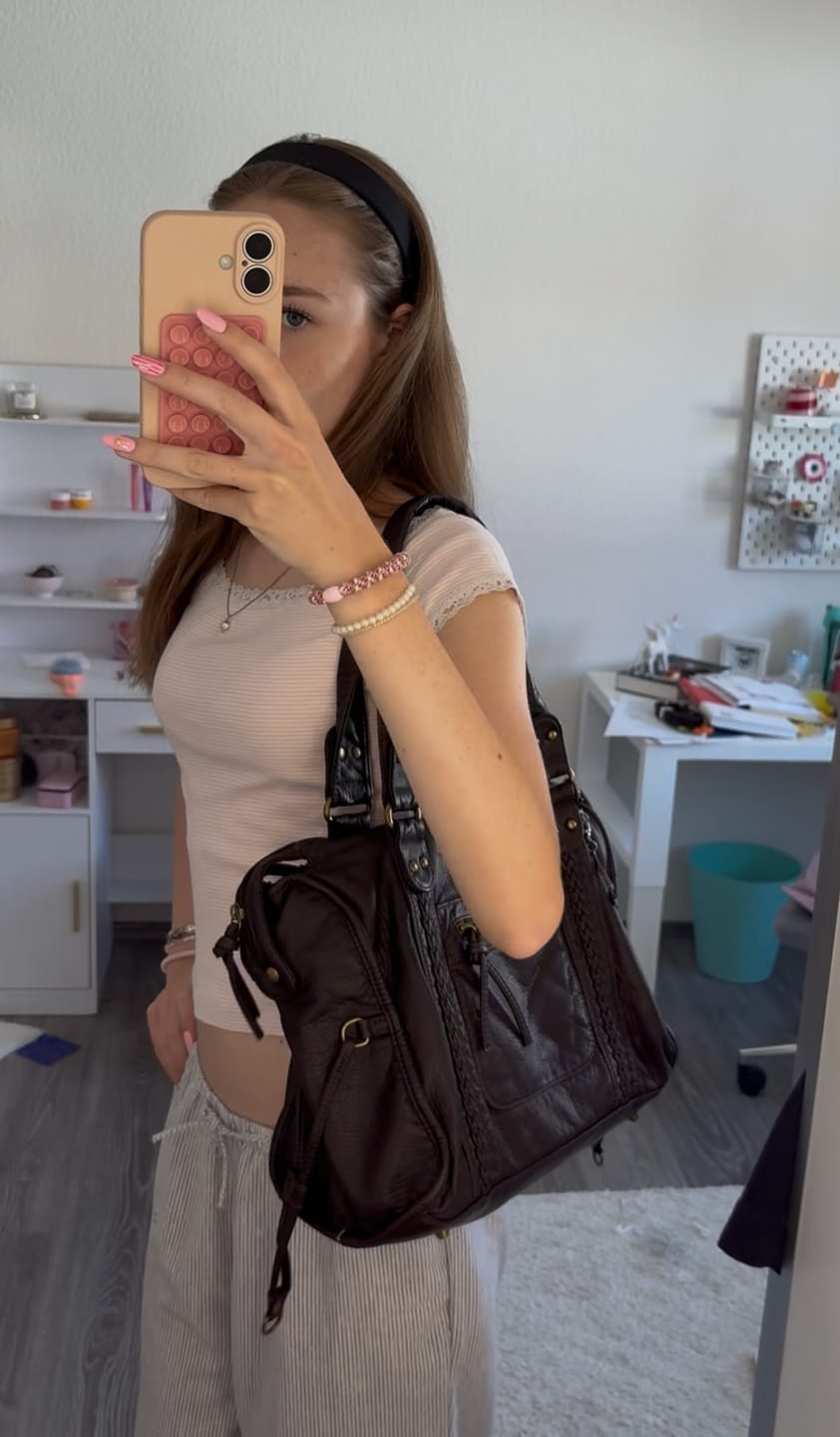 Customer photo review of CLAIRE' CITY BAG