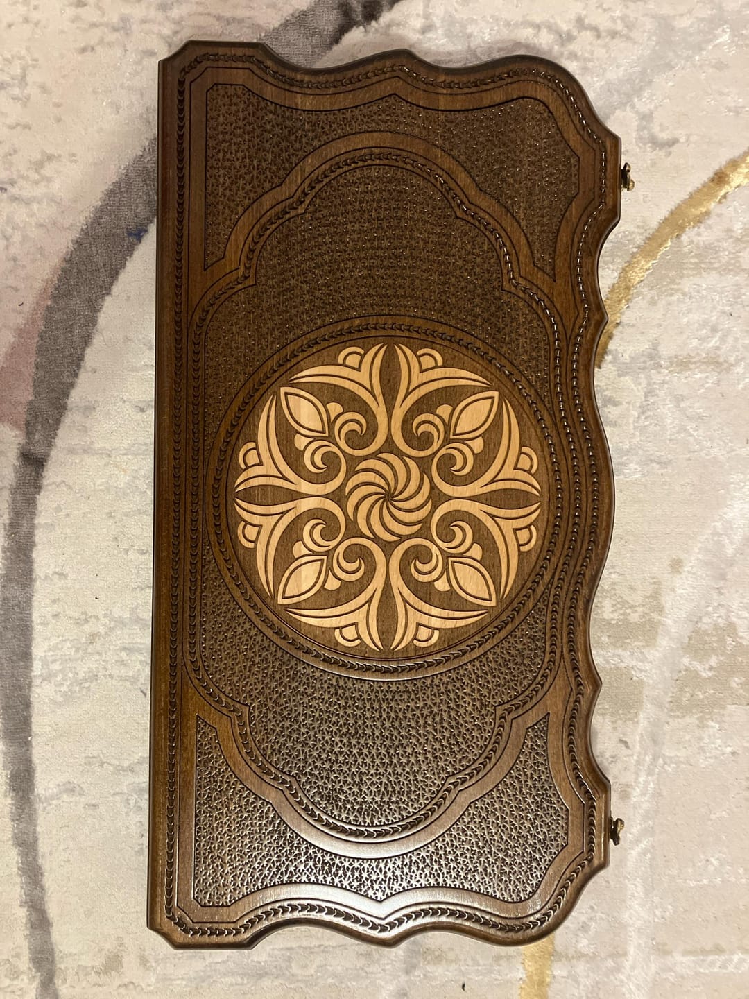 Customer photo review of Ornamental Backgammon With Copyrighted Contour Outline