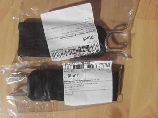 Customer photo review of Hitch™ Invisible No-Buckle Belt – Elastic Stretch Belt for Jeans & Pants (2-Pack)