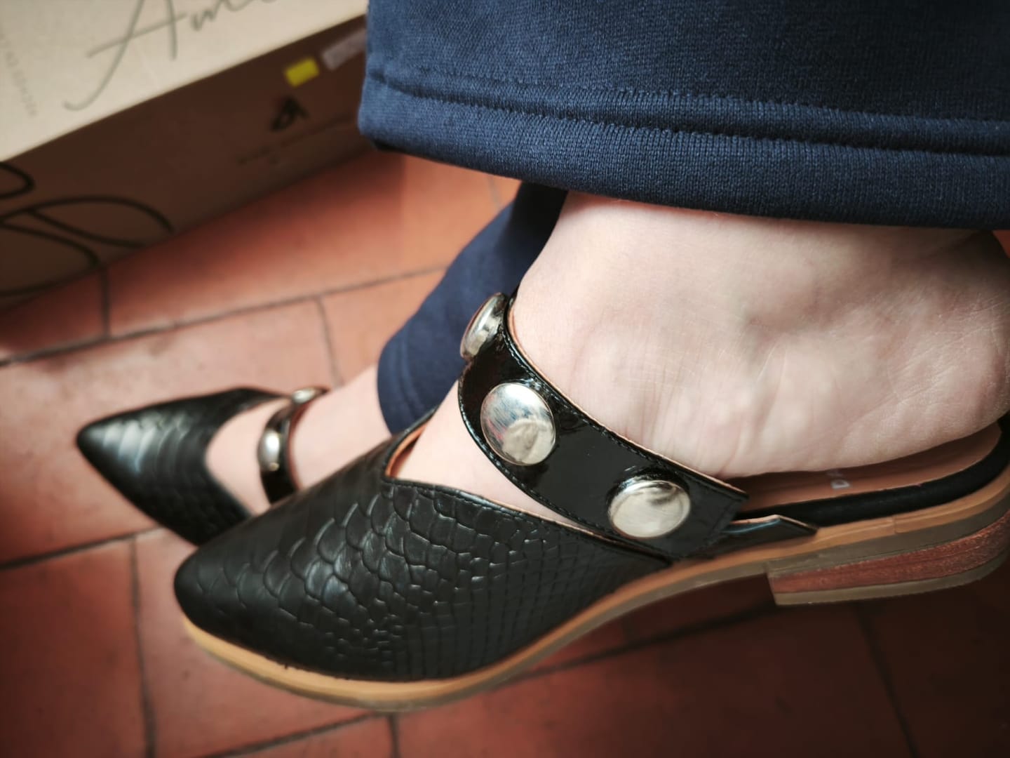 Customer photo review of Babucha Mujer / Pibi Negro