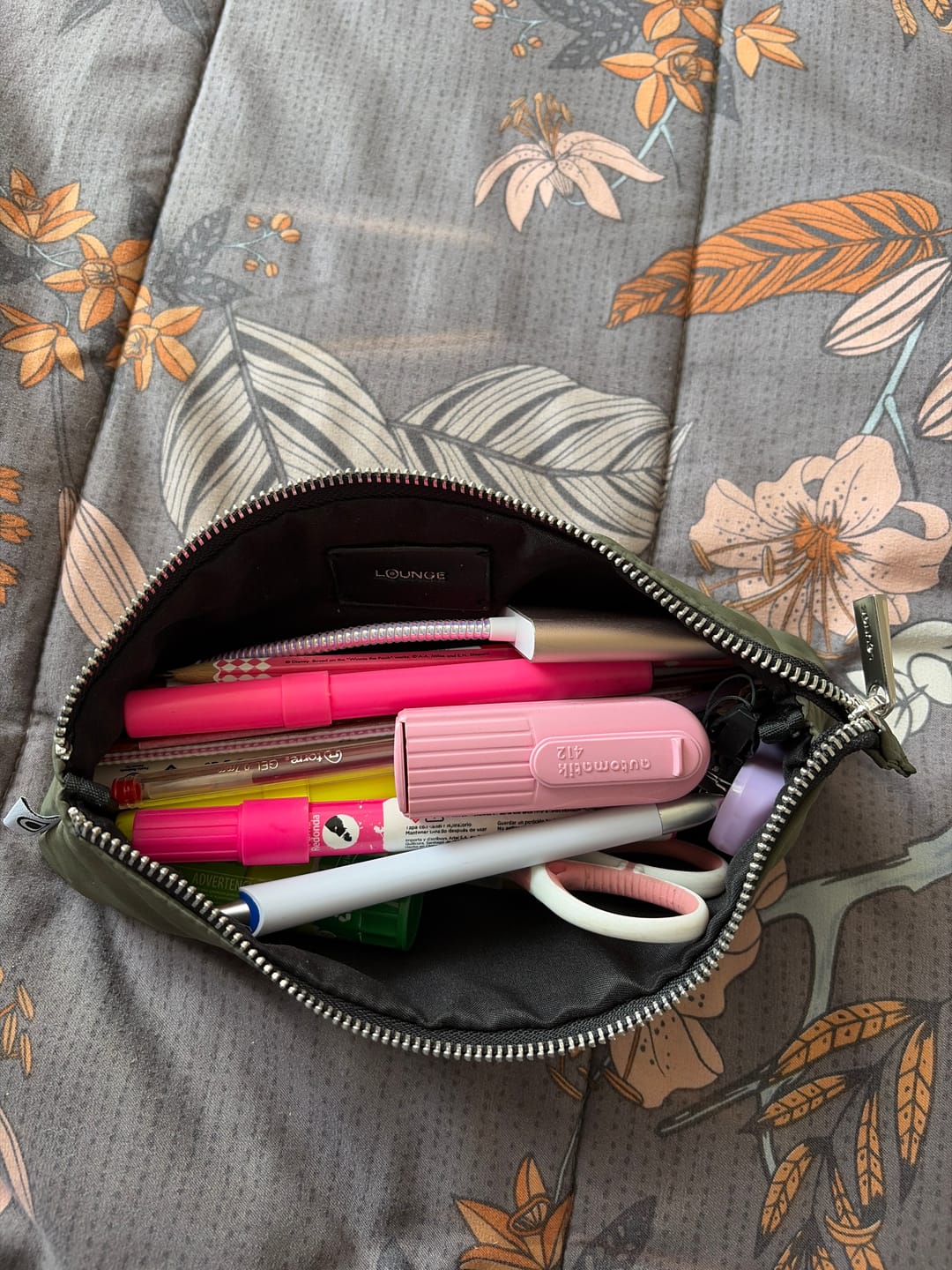 Customer photo review of Estuche Simple Nylon Back To School