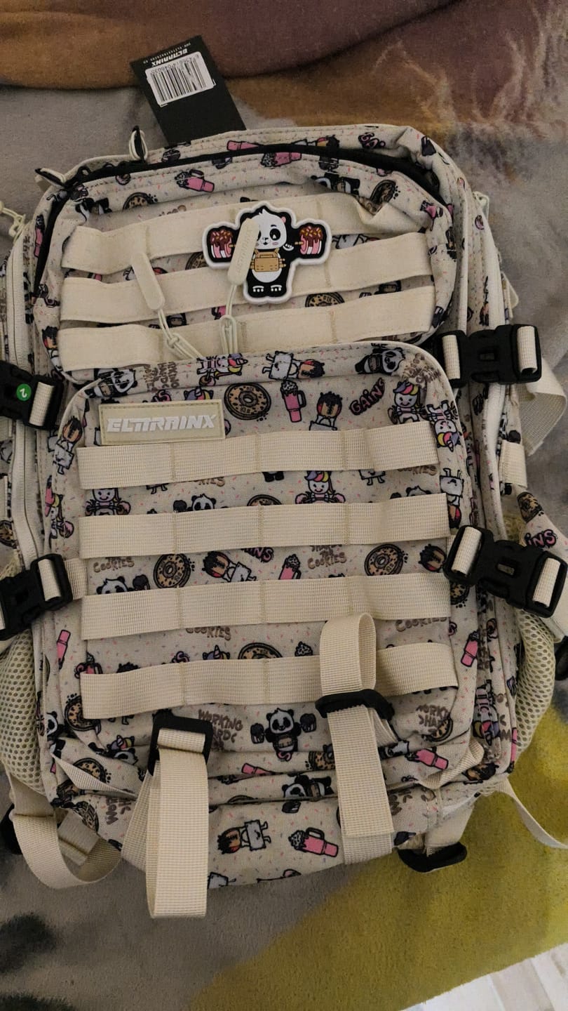 Customer photo review of Mochila Táctica 25L All In Sweet Cream