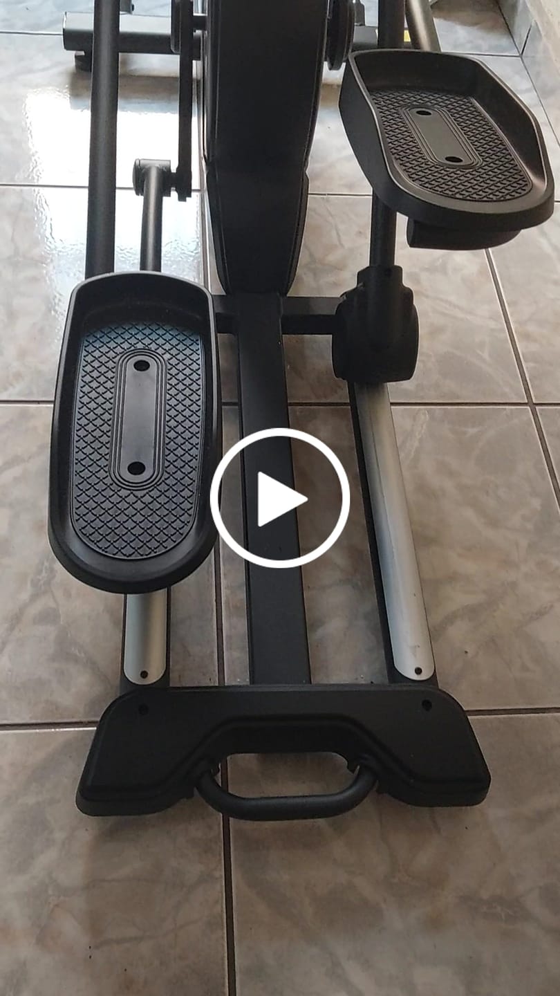 Customer video review of Aparelho Elíptico Magnético Semiprofissional M5000 | Resistência Magnética | Suporta 120 Kg | 16 Níveis De Resistência