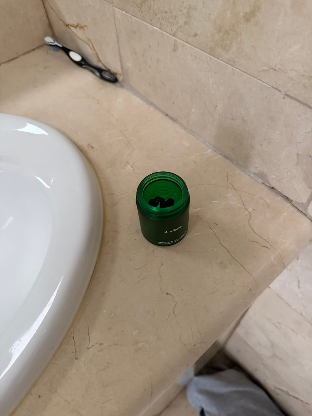 Customer photo review of AEGIS™ Dual-Cap Synbiotic