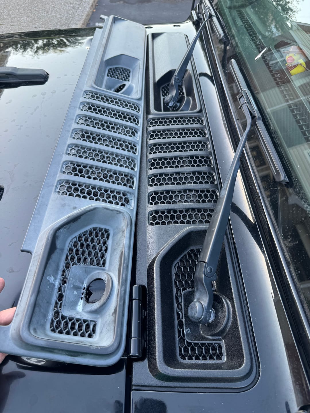 Customer photo review of Raptorized OEM Cowl Wiper Panel for Jeep Wrangler JL & Gladiator JT | Smoot Texture - Fade-Resistant
