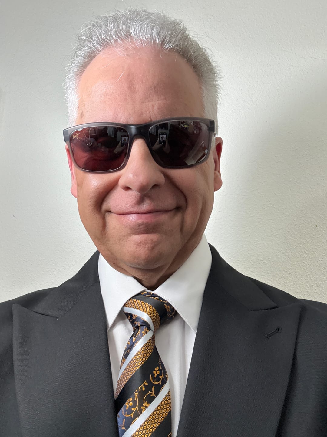Customer photo review of Black Golden White Floral Men's Necktie Pocket Square Cufflinks Set