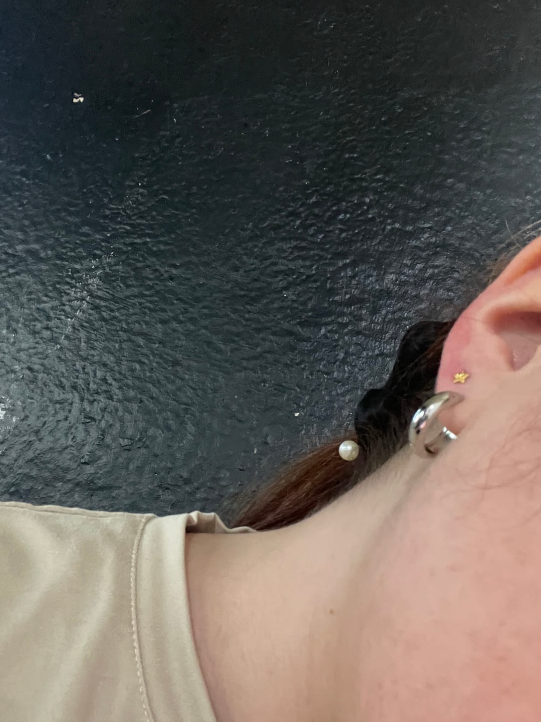 Customer photo review of Aretes Hanae Plata