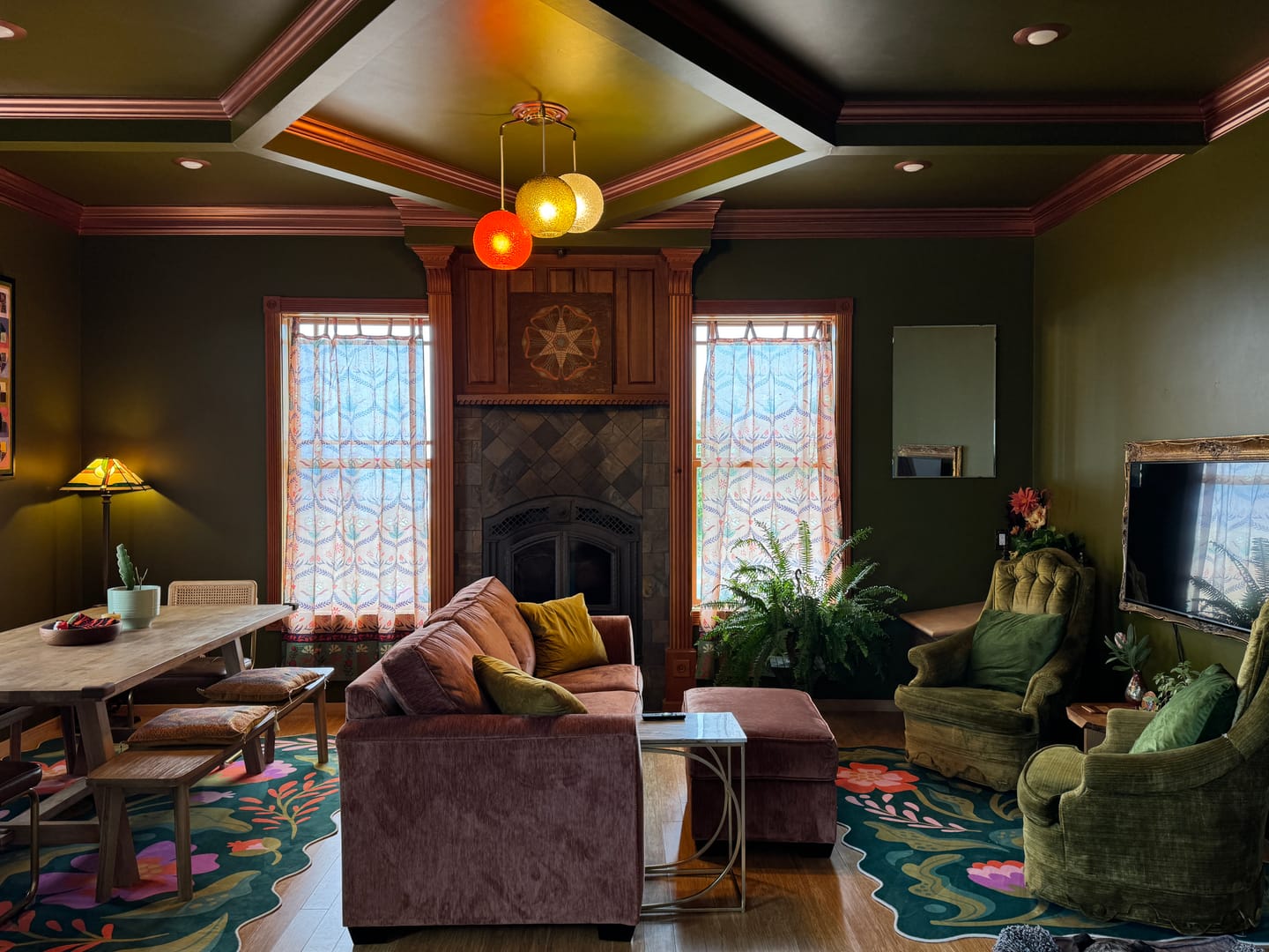 Customer photo review of Green Base Pink Floral Wavy Rug by Jessica Miller