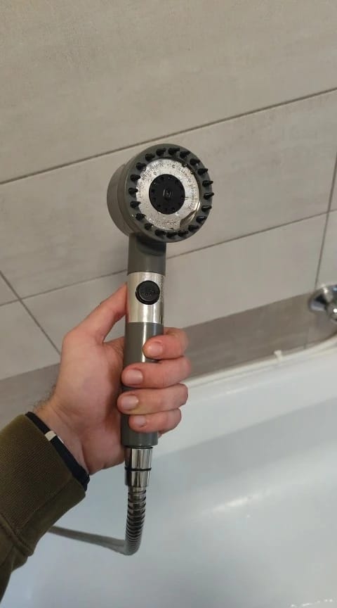 Customer photo review of ShowerMax- ראש המקלחת החכם של אורתופלקס