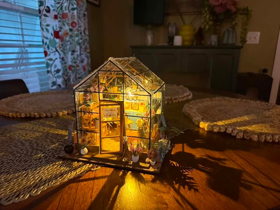 Customer photo review of The Sunflower Glasshouse