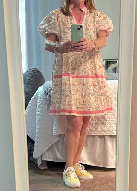 Customer photo review of Women Y2K Babydoll Mini Dresses V Neck Puff Sleeve Short Dress Beach Sundress