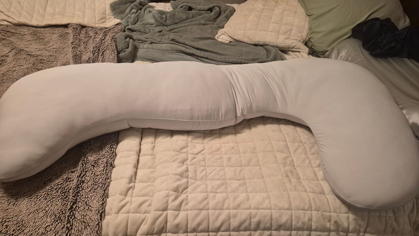 Customer photo review of BodyAlign Plus+ Cooling Pillow