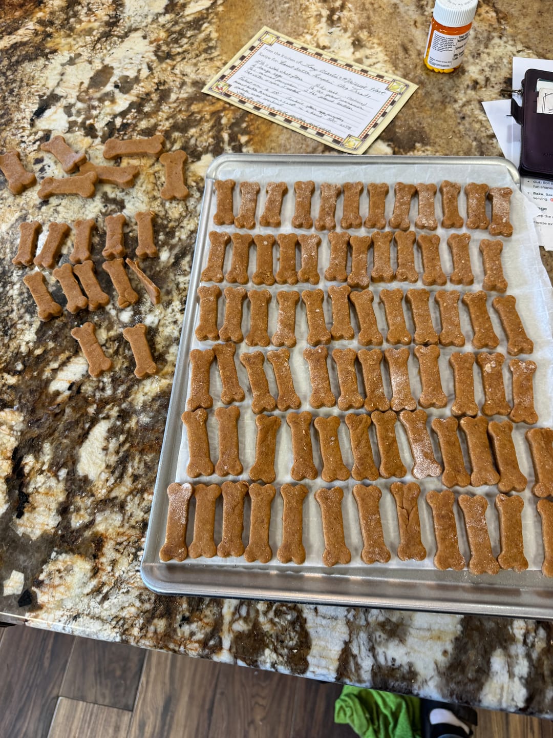 Customer photo review of BoneItUp® Homemade Dog Treats Kit