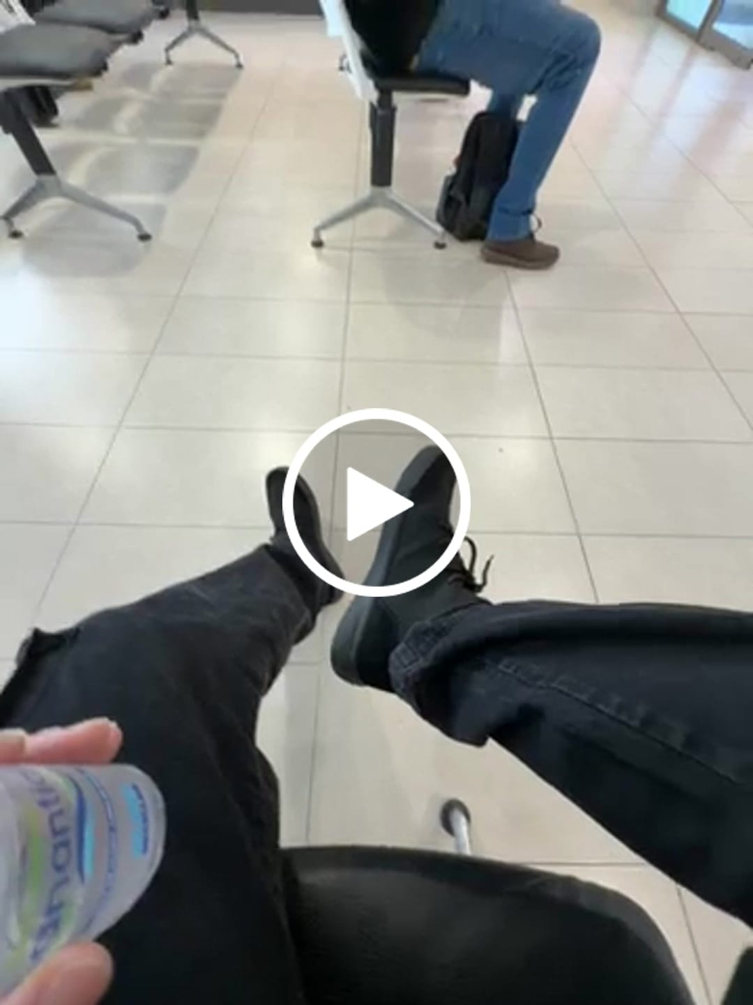 Customer video review of Zapatilla Versa Knit Negro Unisex