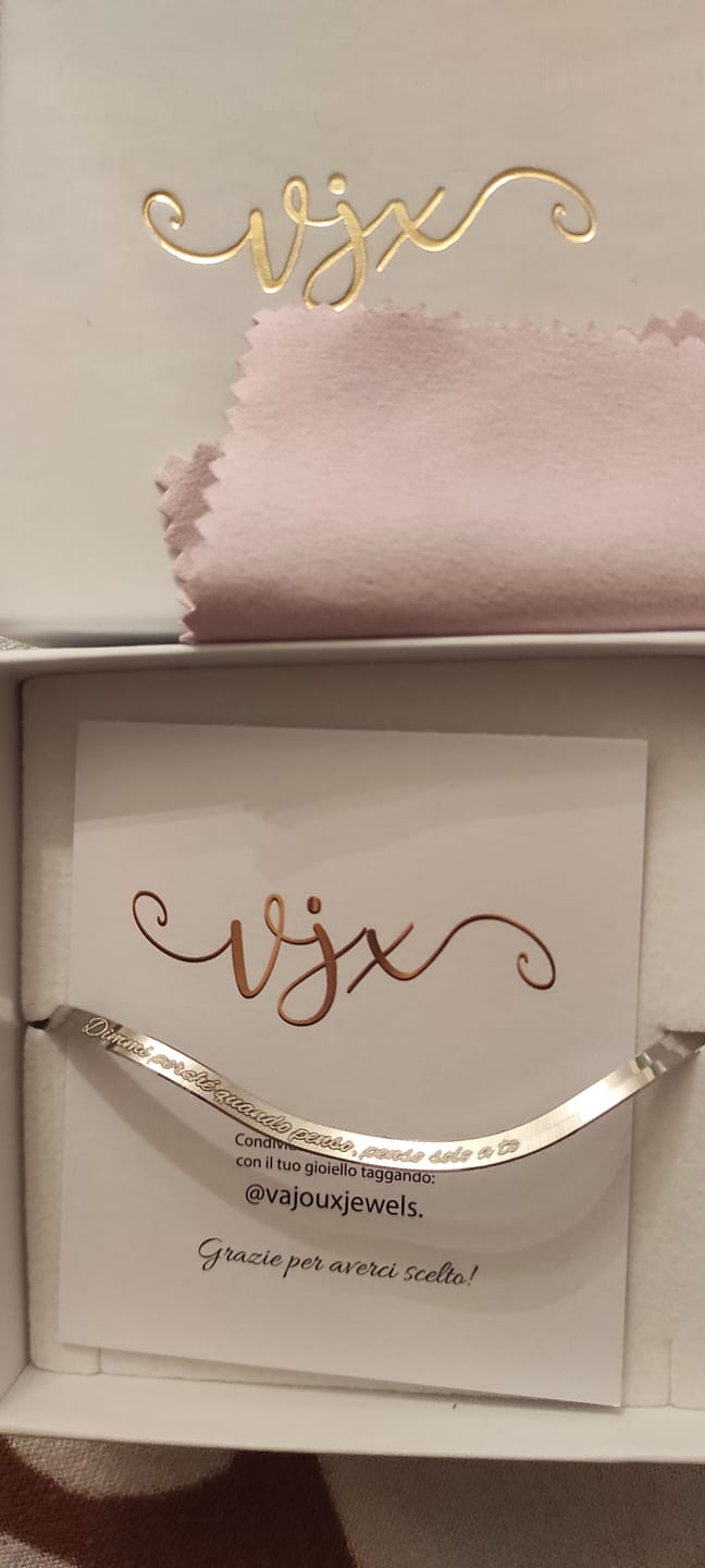 Customer photo review of Bracciale AMAL