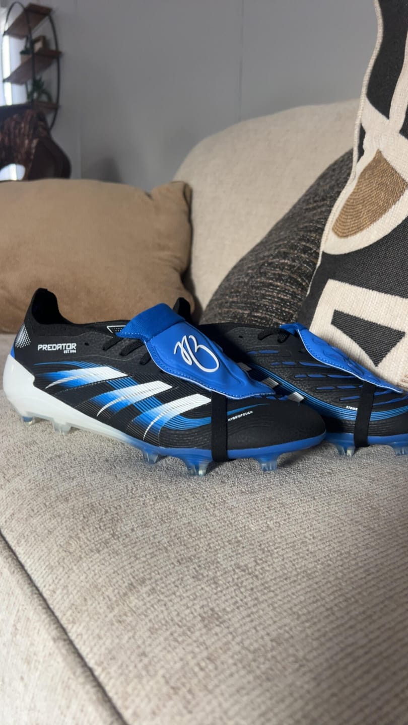 Customer photo review of Phantom 6 Low Elite SG Scary Good