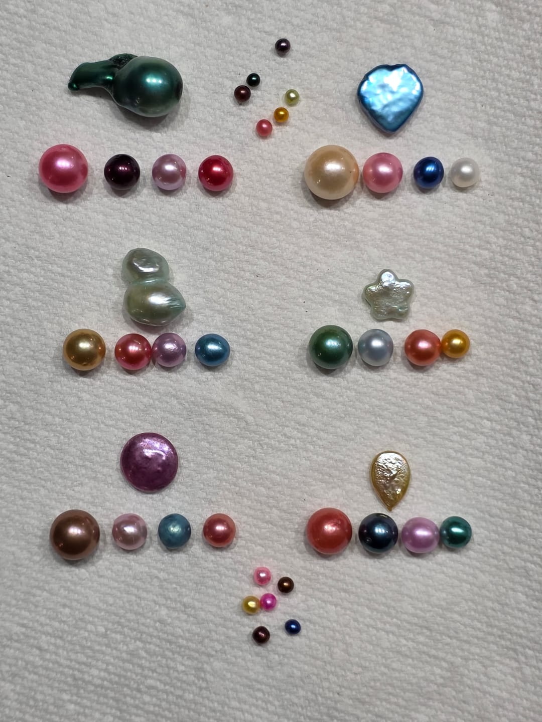 Customer photo review of Akoya Shell Oyster - Round Freshwater Pearls