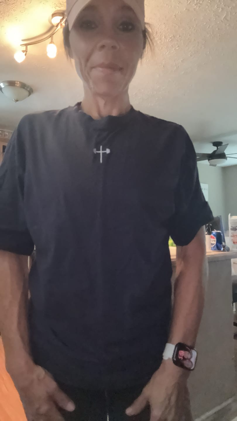 Customer photo review of Women's Lifting Club Oversized Tee