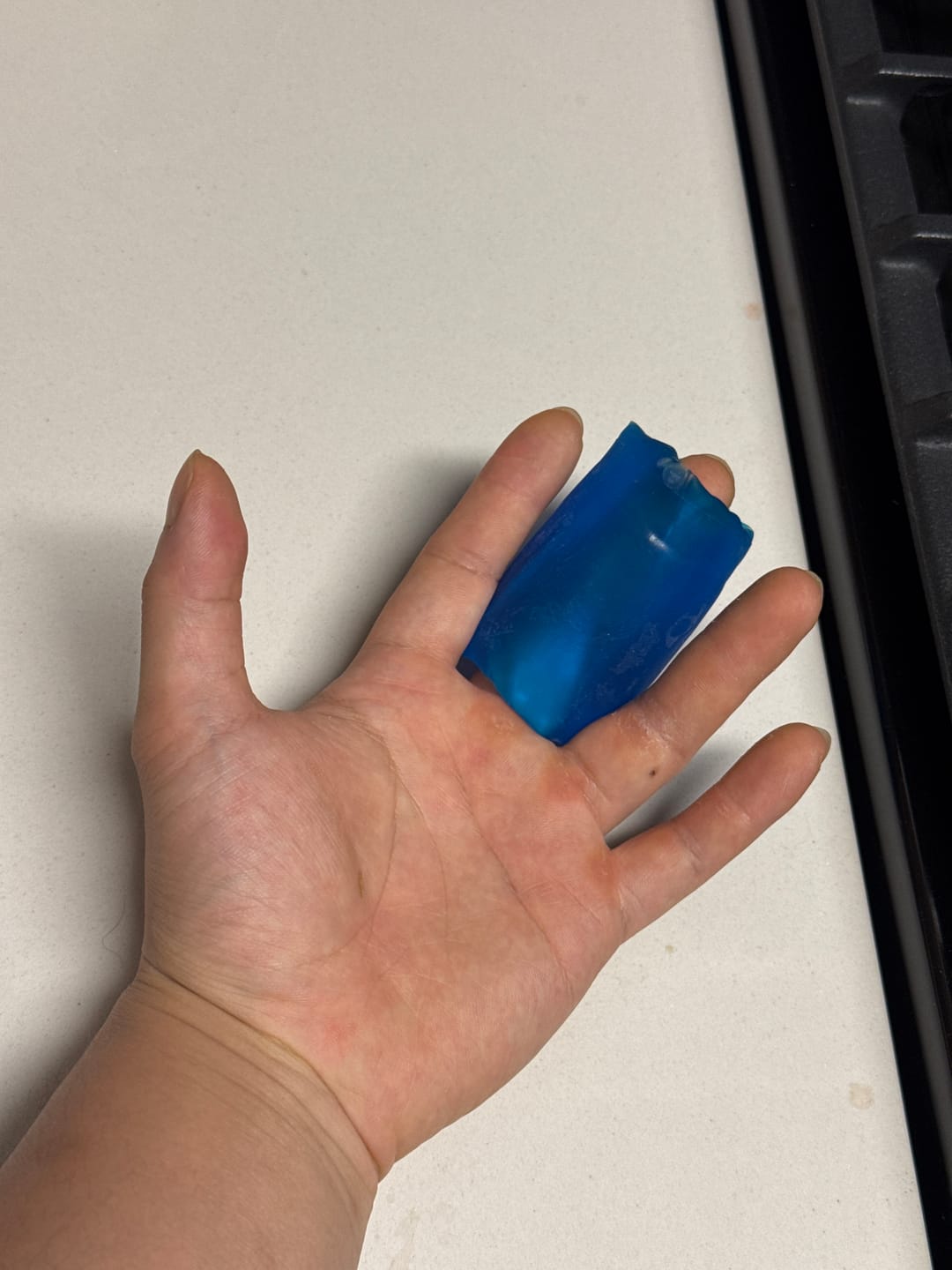 Customer photo review of Penguin Fingers Cold Compression Gel Packs for Fingers and Toes